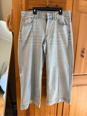 Light Wash Women's Jeans - low rise baggy wide leg